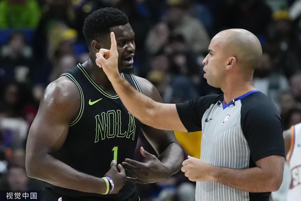 女生骑电动 女生骑电动